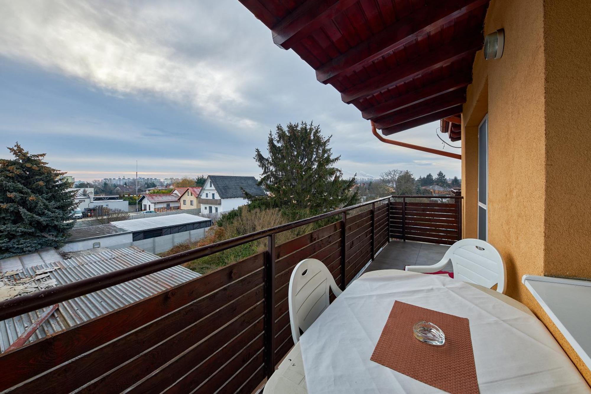 Chilli Apartment Bratislava Esterno foto